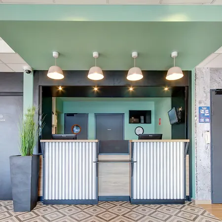 Szálloda B&B Hotel Epernay 2*