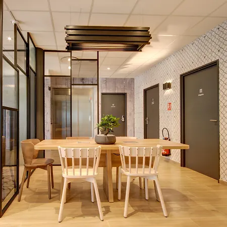 B&B Hotel Epernay Hotel 2*