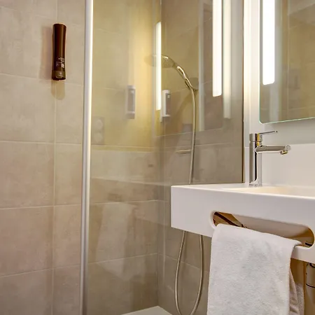 B&B Hotel Epernay Szálloda 2*