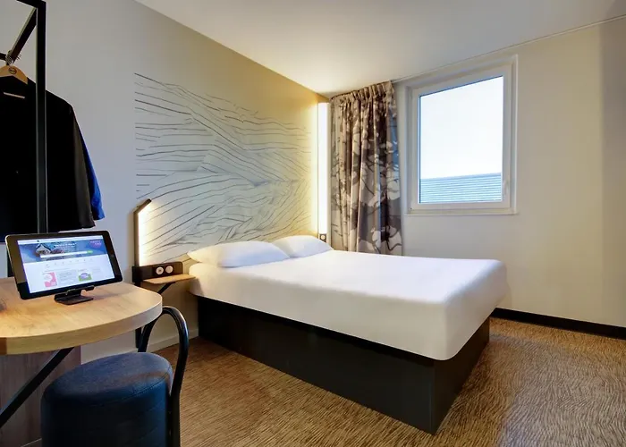 B&B Hotel Epernay Hotel 2*